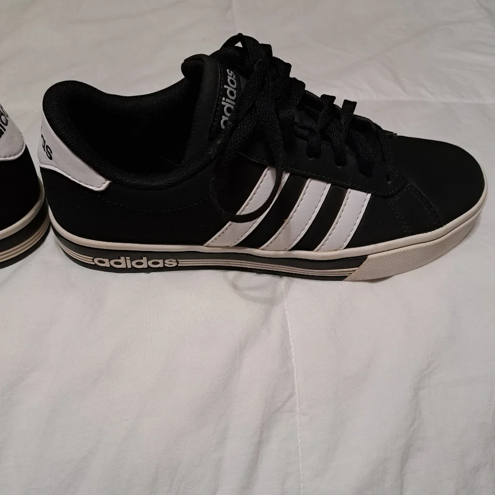 Adidas Neo - Picture 2 of 8